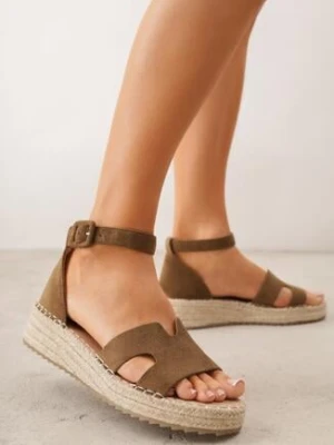 Ciemnozielone Sandały VICES na Plecionym Koturnie Ozdobione Wycięciami Cirilea