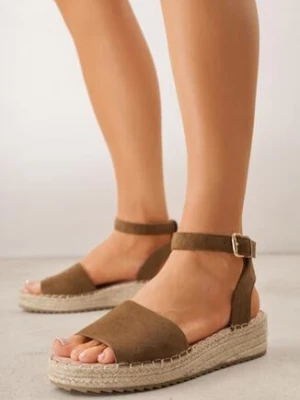 Ciemnozielone Sandały VICES z Imitacji Zamszu na Niskim Koturnie z Plecionki Miralyn