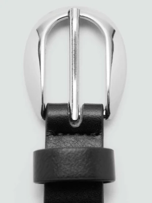 Cienki pasek z oczkami czarny - Kobieta - - MANGO