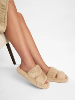 Ciepłe beżowe kapcie damskie z futerkiem na wysokiej i antypoślizgowej podeszwie Comfort POUPEE