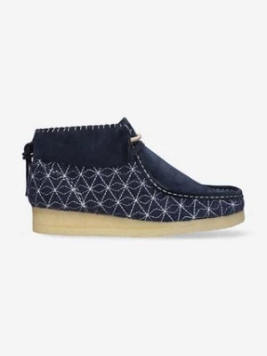 Clarks Originals botki Wallabee Boot damskie kolor granatowy na płaskim obcasie 26168706