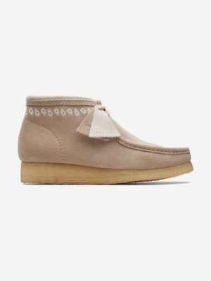 Clarks Originals półbuty zamszowe Wallabee Boot kolor beżowy 26171993 26171993