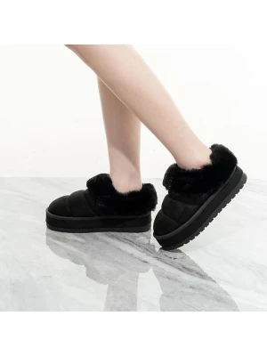 C'M Kapcie w kolorze czarnym rozmiar: 38