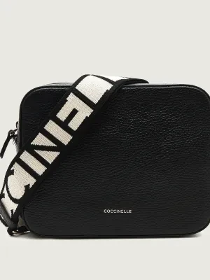 Coccinelle Skórzana listonoszka TEBE