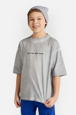 Coccodrillo t-shirt bawełniany dziecięcy kolor szary z nadrukiem