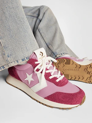 Converse Omega Trainer