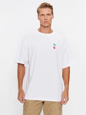 Converse T-Shirt Loose Fit Star Chevron Cherry Ss Tee 10025237-A03 Biały Regular Fit