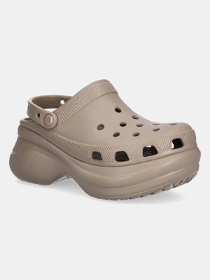 Crocs klapki Classic Bae Clog damskie kolor beżowy na platformie 206302