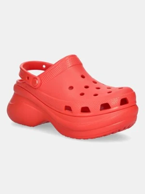Crocs klapki Classic Bae Clog damskie kolor czerwony na platformie 206302.7AH