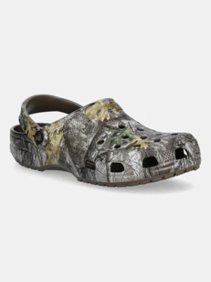 Crocs klapki Classic Real Tree Edge Clog kolor brązowy 205413.267
