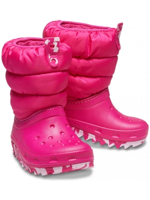 Crocs Kozaki zimowe "Classic Neo Puff" w kolorze różowym rozmiar: 19 / 20
