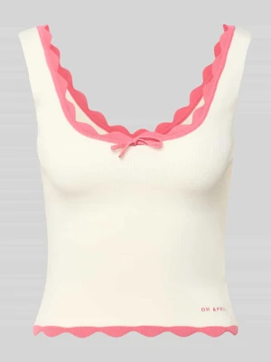 Crop top z mieszanka wiskozy z falisty brzeg model 'Anele' Oh April Biały