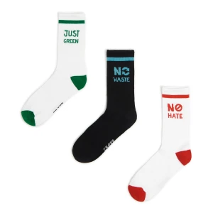 Cropp - 3 pack długich skarpet z napisami - biały