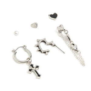 Cropp - 6 pack kolczyków z motywem serca i krzyża - srebrny