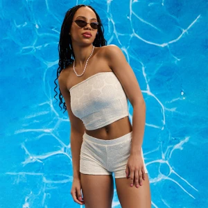 Cropp - Bandażowa góra od bikini w muszelki - kremowy