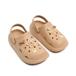 Cropp - Beżowe piankowe klapki - beżowy