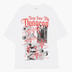Zdjęcie produktu Cropp - Biały T-shirt z Dungeons & Dragons - biały