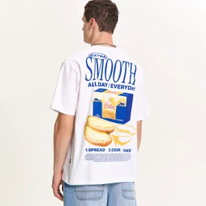 Cropp - Biały T-shirt z motywem masła - biały
