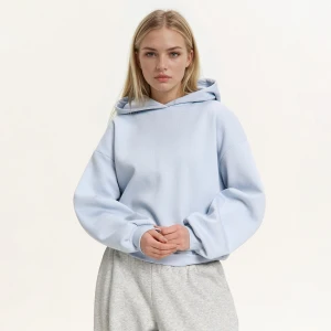 Cropp - Błękitna bluza boxy z kapturem - błękitny