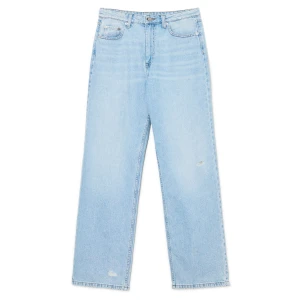 Cropp - Błękitne jeansy baggy z postrzępieniami - niebieski