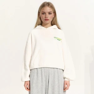 Cropp - Bluza hoodie z motywem koniczyny - kremowy