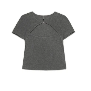 Cropp - Bluzka z wycięciem i metalowym detalem - szary