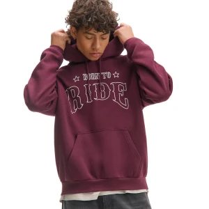 Cropp - Bordowa bluza z kapturem i haftem - kasztanowy