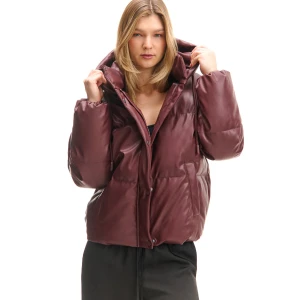 Cropp - Bordowa kurtka puffer z imitacji skóry - kasztanowy