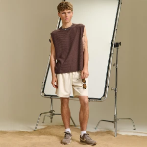 Cropp - Brązowa koszulka z wiskozą - brązowy