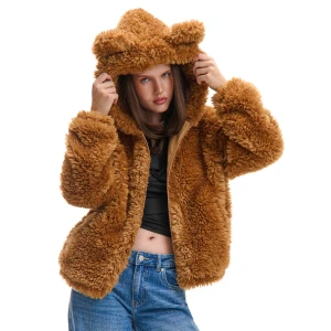 Cropp - Brązowa kurtka sherpa z uszami misia - brązowy