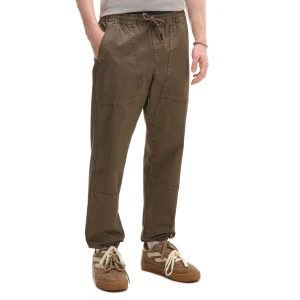 Cropp - Brązowe spodnie jogger regular z kieszeniami - brązowy