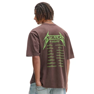Cropp - Brązowy T-shirt z nadrukiem Metallica - brązowy