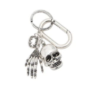 Cropp - Breloczek z czaszką - srebrny
