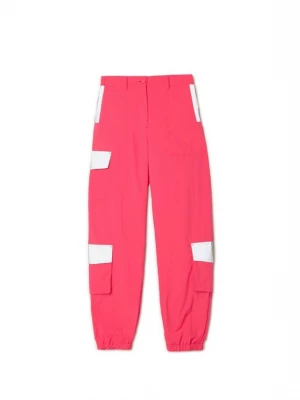 Cropp - Ciemnoróżowe spodnie jogger - Różowy
