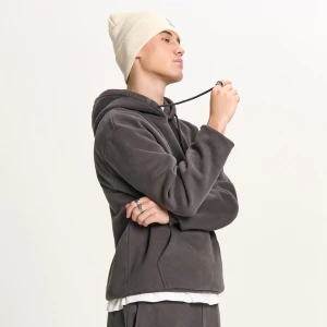 Cropp - Ciemnoszara bluza regular z kapturem - szary