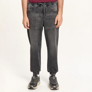 Cropp - Ciemnoszare jeansowe joggery - szary