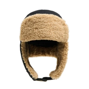 Cropp - Ciepła czapka z zatrzaskiem - czarny