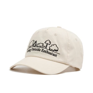 Cropp - Czapka z daszkiem i dekoracyjnym haftem - kremowy