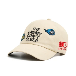 Cropp - Czapka z daszkiem i kolorowymi naszywkami - beżowy