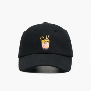 Cropp - Czapka z daszkiem i kotem w ramen - czarny