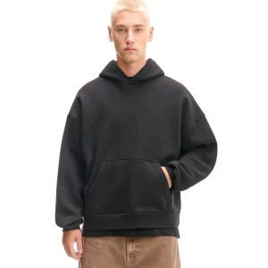 Cropp - Czarna bluza boxy z kapturem - czarny