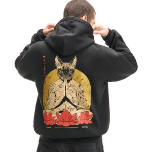 Cropp - Czarna bluza hoodie z medytującym kotem - czarny
