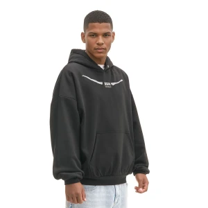 Cropp - Czarna bluza hoodie z nadrukami reflective - czarny