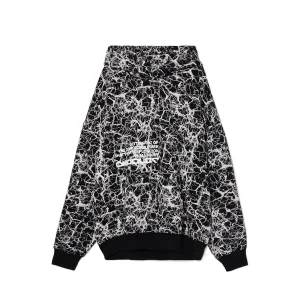 Cropp - Czarna bluza hoodie z nadrukiem all over - czarny