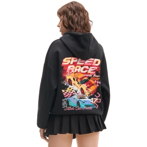 Cropp - Czarna bluza hoodie z racingowym motywem - czarny