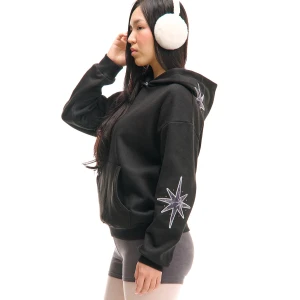 Cropp - Czarna bluza z kapturem i motywem gwiazd - czarny