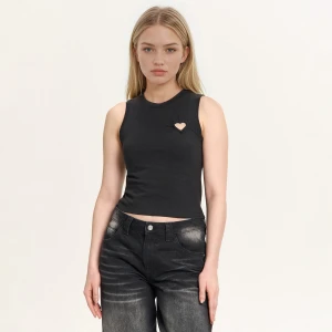 Cropp - Czarna bluzka z motywem serca - czarny