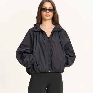 Cropp - Czarna bomberka oversize - czarny