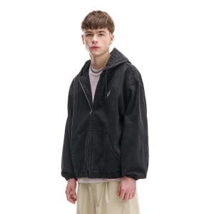 Cropp - Czarna jeansowa kurtka katana - czarny