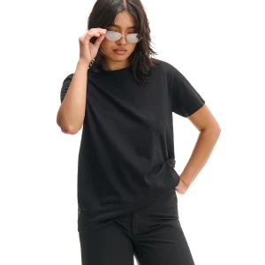 Cropp - Czarna koszulka oversize - czarny